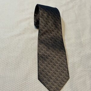 Sophisticated Black Geometric Tie